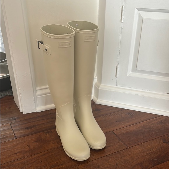 Hunter Shoes - Hunter Beige Tall Rain Boots